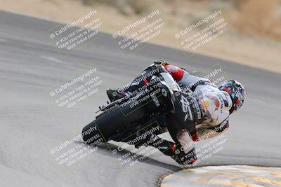 media/Dec-17-2022-SoCal Trackdays (Sat) [[224abd9271]]/Turn 10 Backside (120pm)/